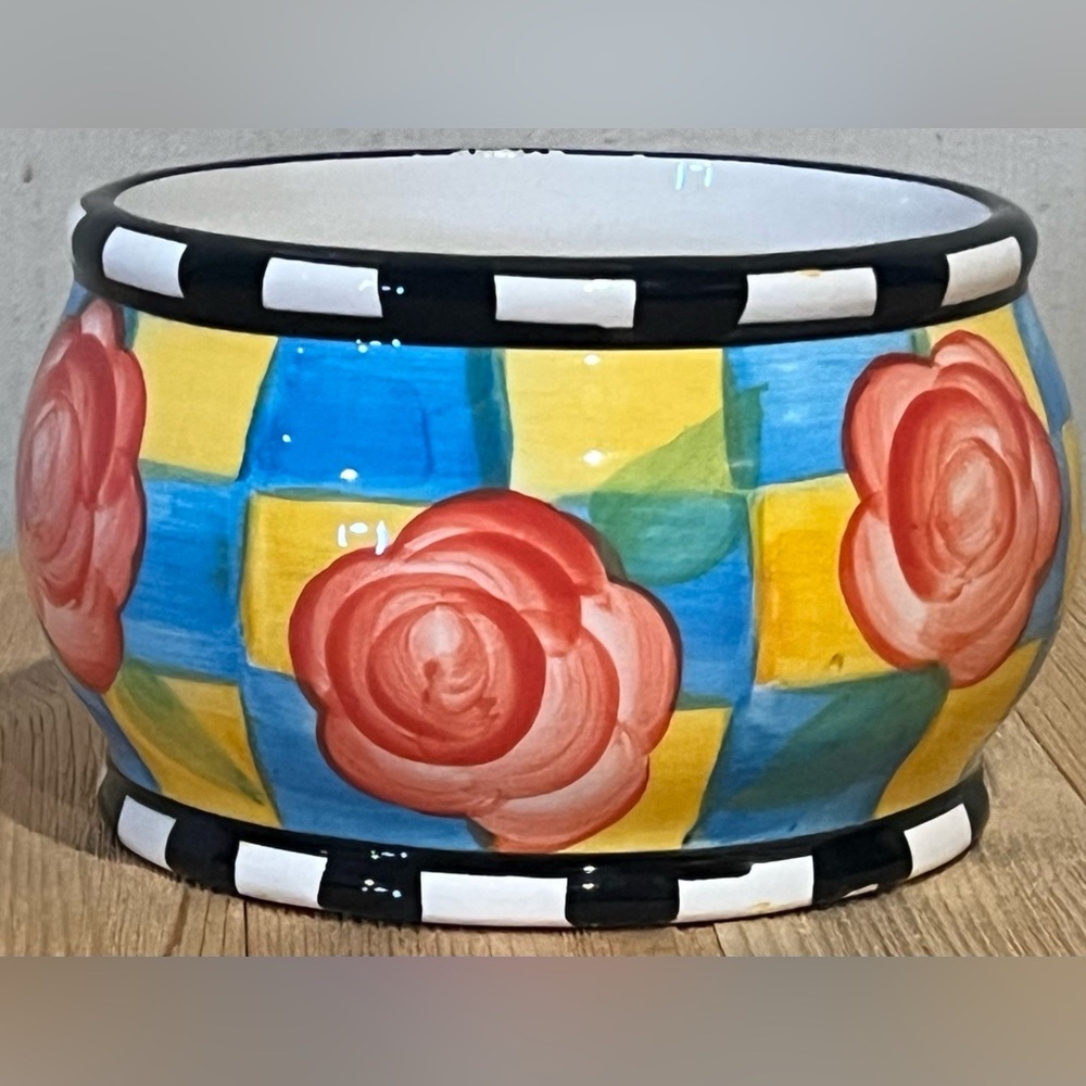 Hand-Painted Look, Floral Ceramic Planter/Decor Dish 4 1/2”